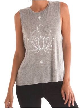 Neoclassics Grey Lotus Moon Graphic Muscle Tank Top Size M